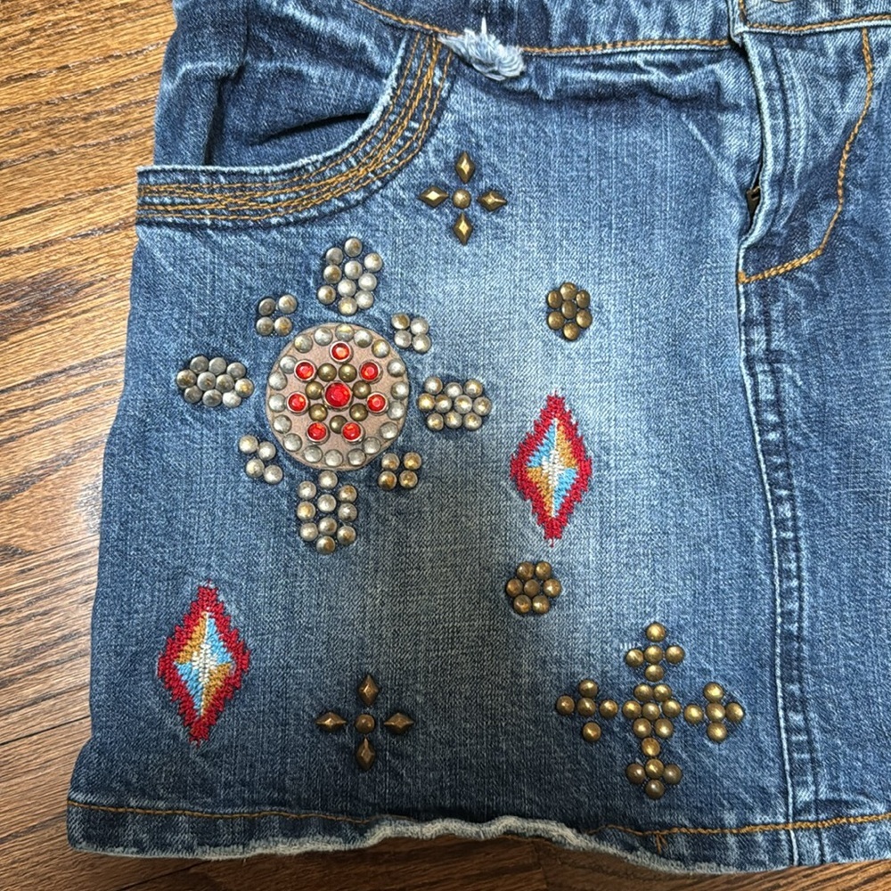 Western Denim Bank embellished studs embroidered design mini jean skirt size 29 - Picture 2 of 4